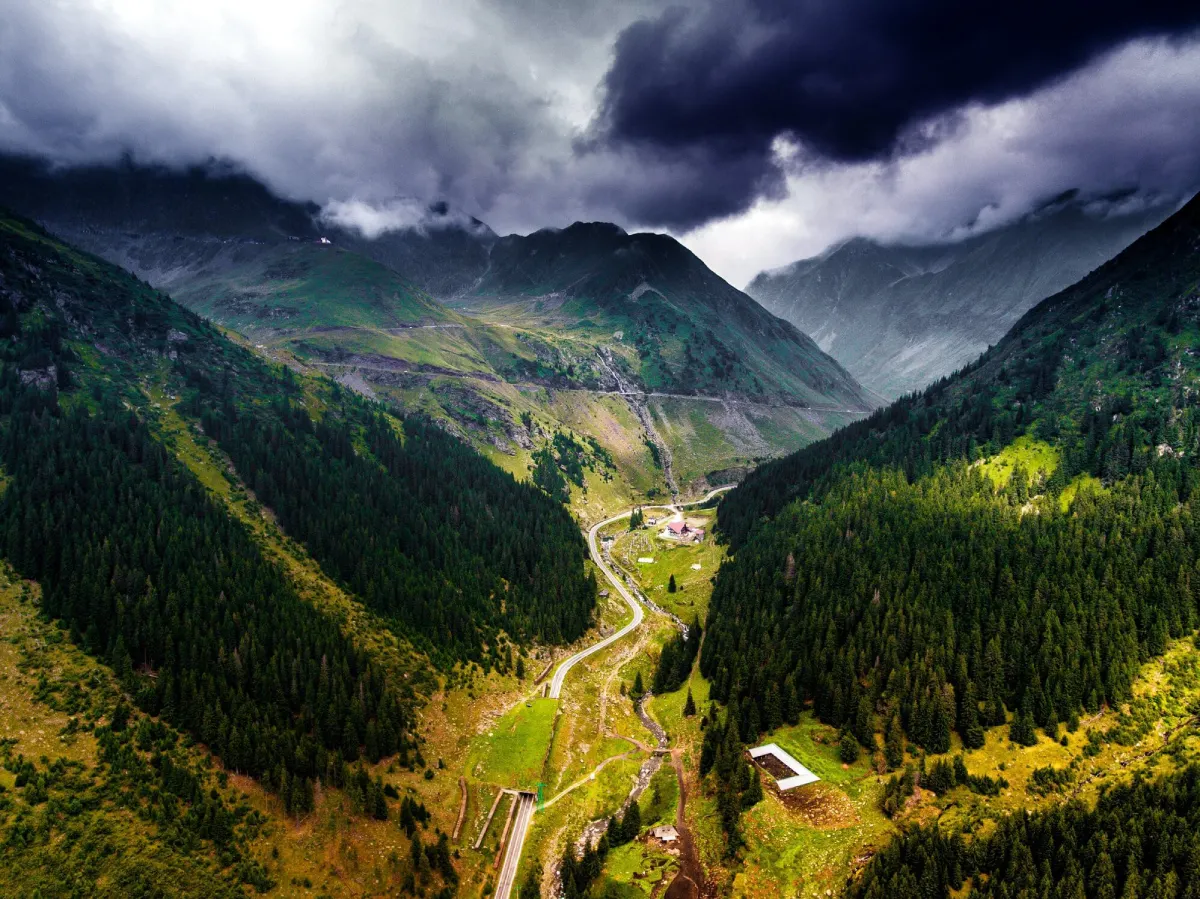 Un Road Trip de Neuitat prin Inima Bucovinei